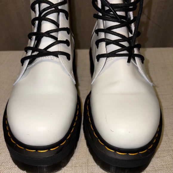 Dr. Martens | Unisex Jadon Boot White Smooth Leather Platforms | Size 9M/10L - Picture 3 of 8
